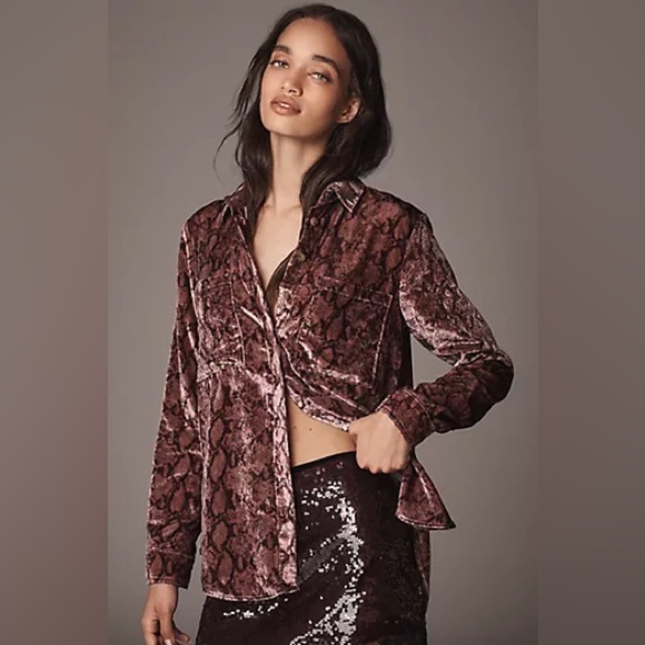 Medium Anthropologie pilcro Hadley velvet button down collar shirt pink print - Picture 1 of 14